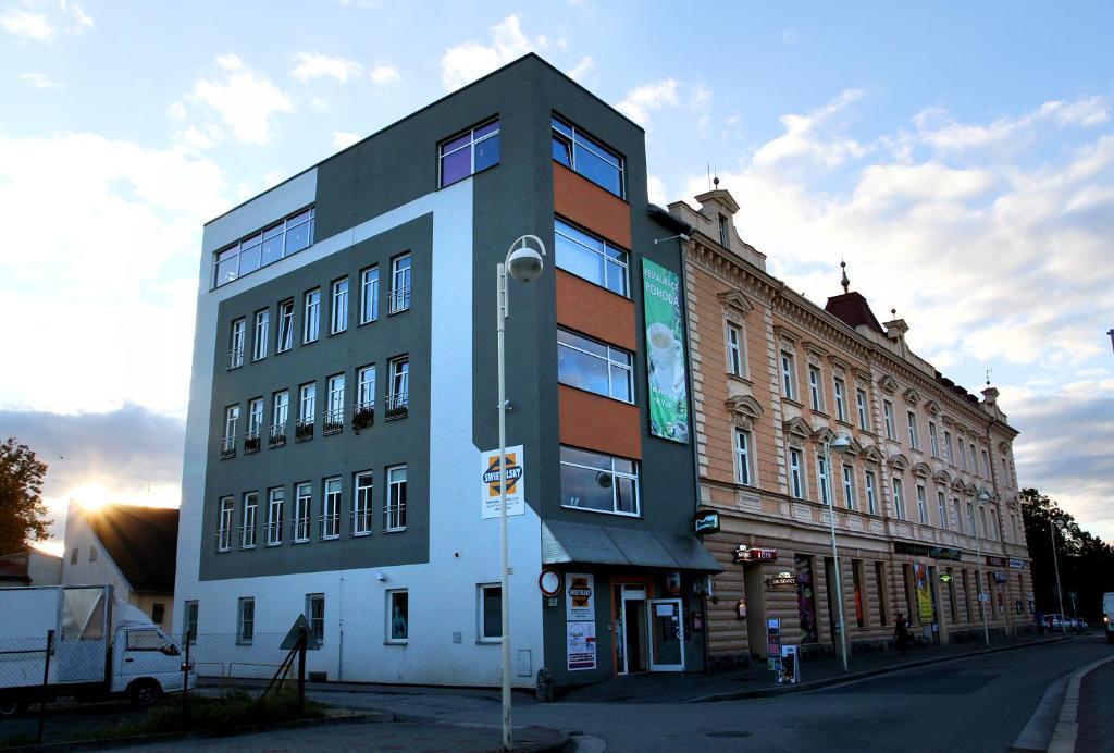 Hotel Slavia Tabor Exterior photo